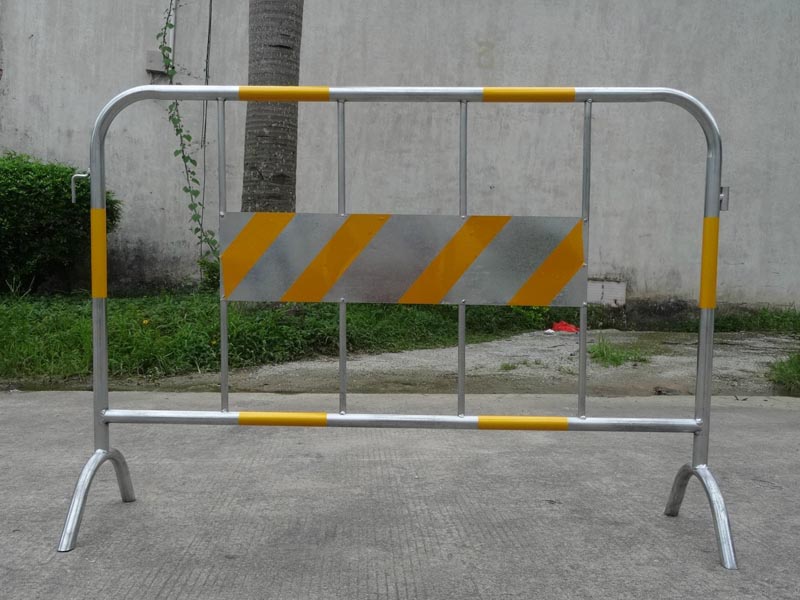 鐵馬護(hù)欄
